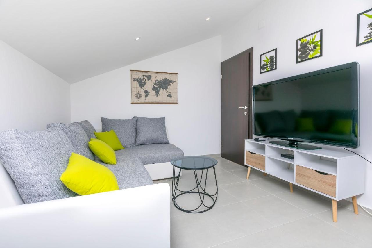 Apartments Visnja روغوزنيكا المظهر الخارجي الصورة