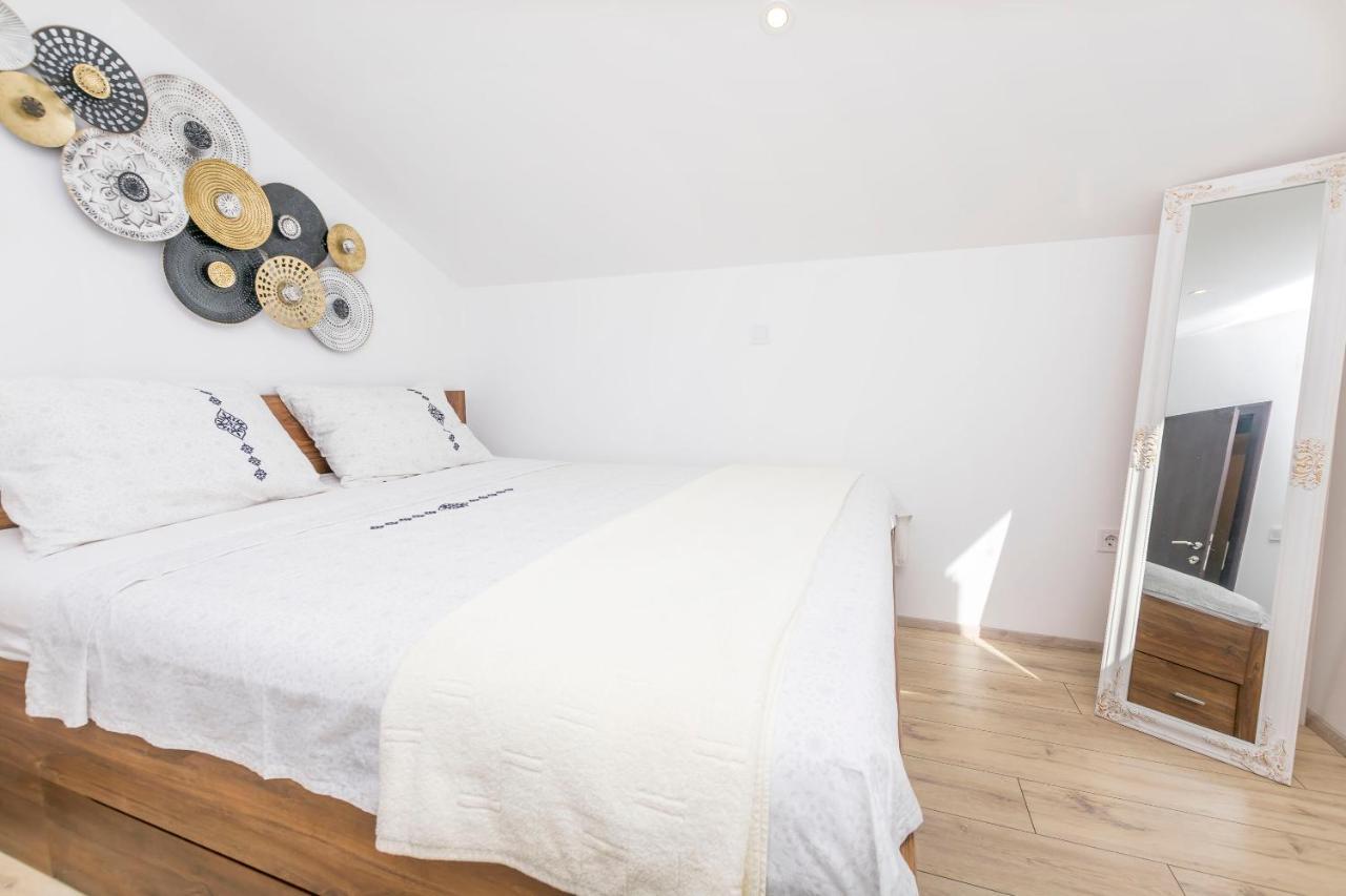 Apartments Visnja روغوزنيكا المظهر الخارجي الصورة