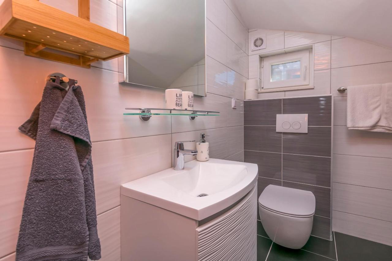 Apartments Visnja روغوزنيكا المظهر الخارجي الصورة